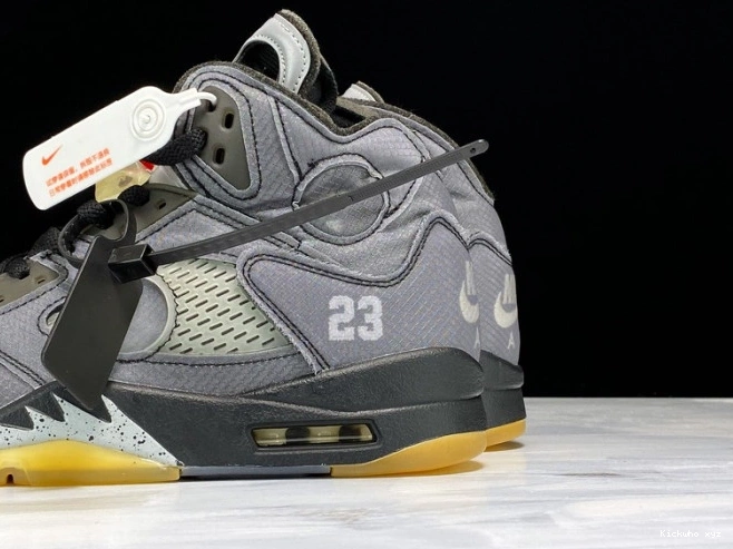 Off-White x Jordan CT8480-001 Air 5 Black 0822